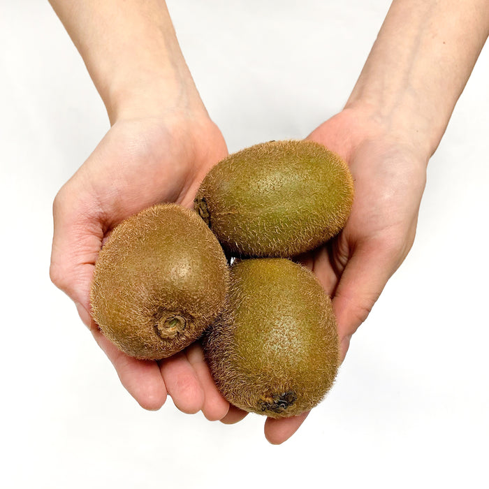 《有機野菜》
ニュージーランド産
キウイフルーツ　3個